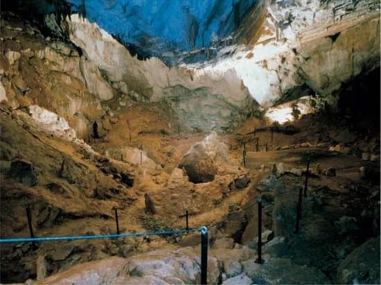 Cuevas de Sopena