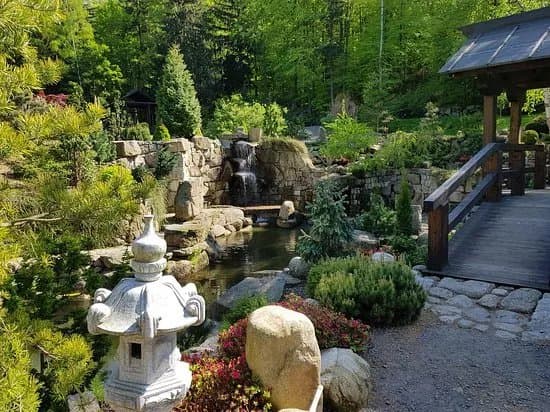Siruwia - Japanese Garden
