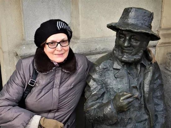 Monument to Piotr Skrzynecki