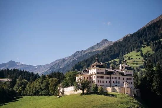 Castel Wolfsthurn - Museo Provinciale della Caccia e della Pesca