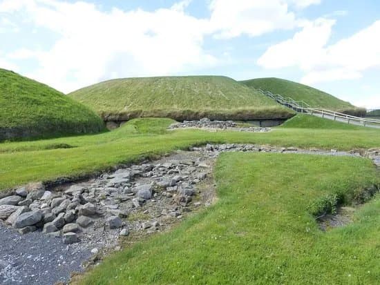 Knowth Megalithic Passage Tomb