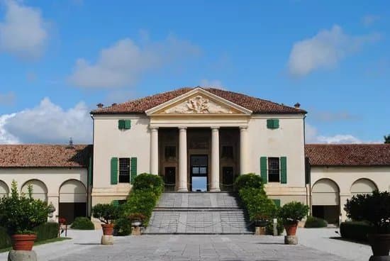 Villa Emo
