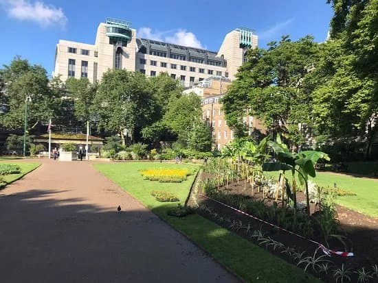 Victoria Embankment Gardens