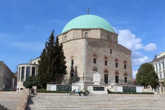 Mosque of Pasha Gazi Kassim Church of Gyertyaszentelo Boldogasszony