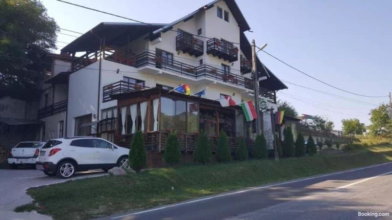 Pensiunea Pomi - Oesti