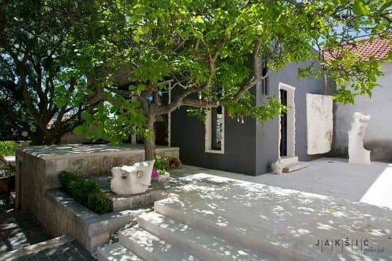 Jaksic Gallery