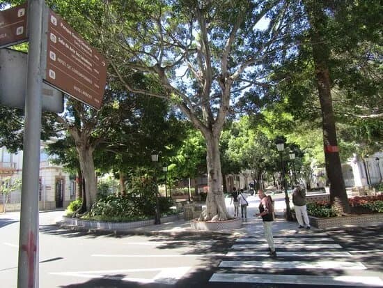 Plaza 25 De Julio