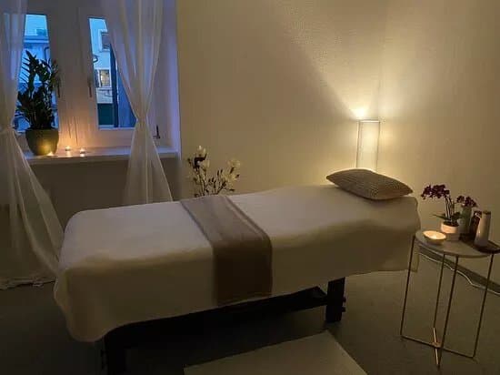 Absolute Massage