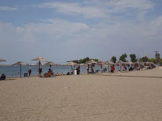 Paralia Tourlida