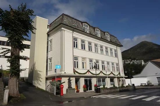 The Maloy Raid Center