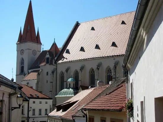 St Nicolas Square