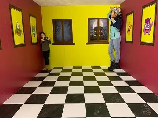 Plasmasphera Science And Illusion Center