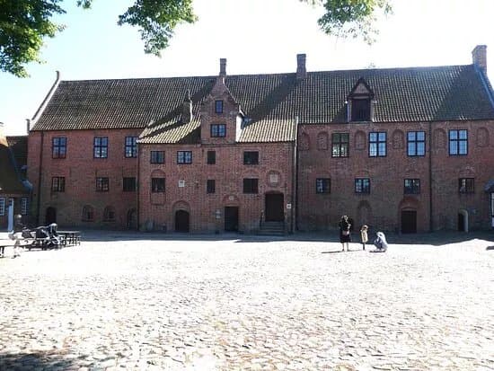 Esrum Kloster Og Mollegaard