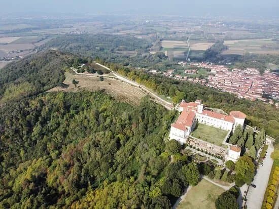 Castello e Parco di Masino