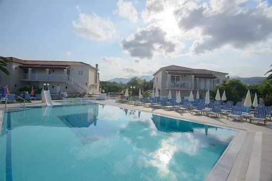 Roda Oasis Hotel & Apartments