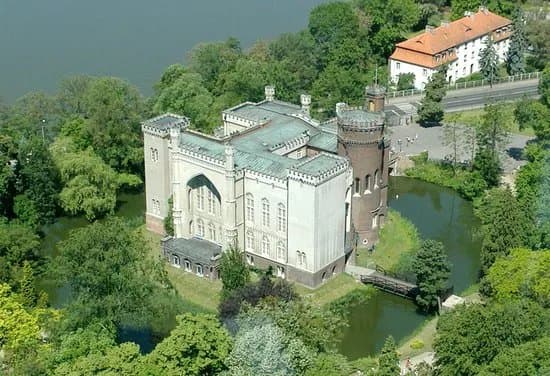 Kornik Castle