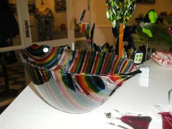 Artizan Art and Crafts