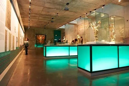 Scriptorial d'Avranches, musee des manuscrits du Mont Saint-Michel