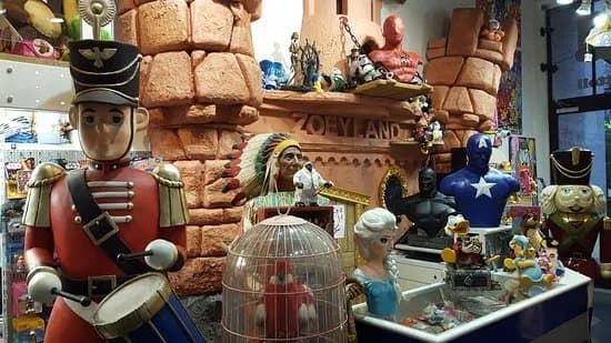 Zoeyland