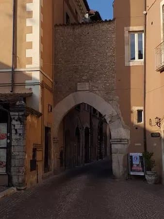 Porta dei Marsi