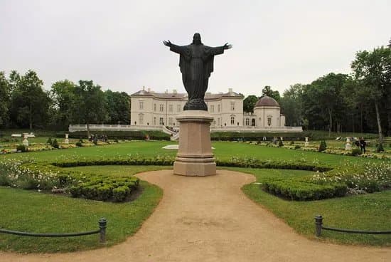 Palanga Amber Museum