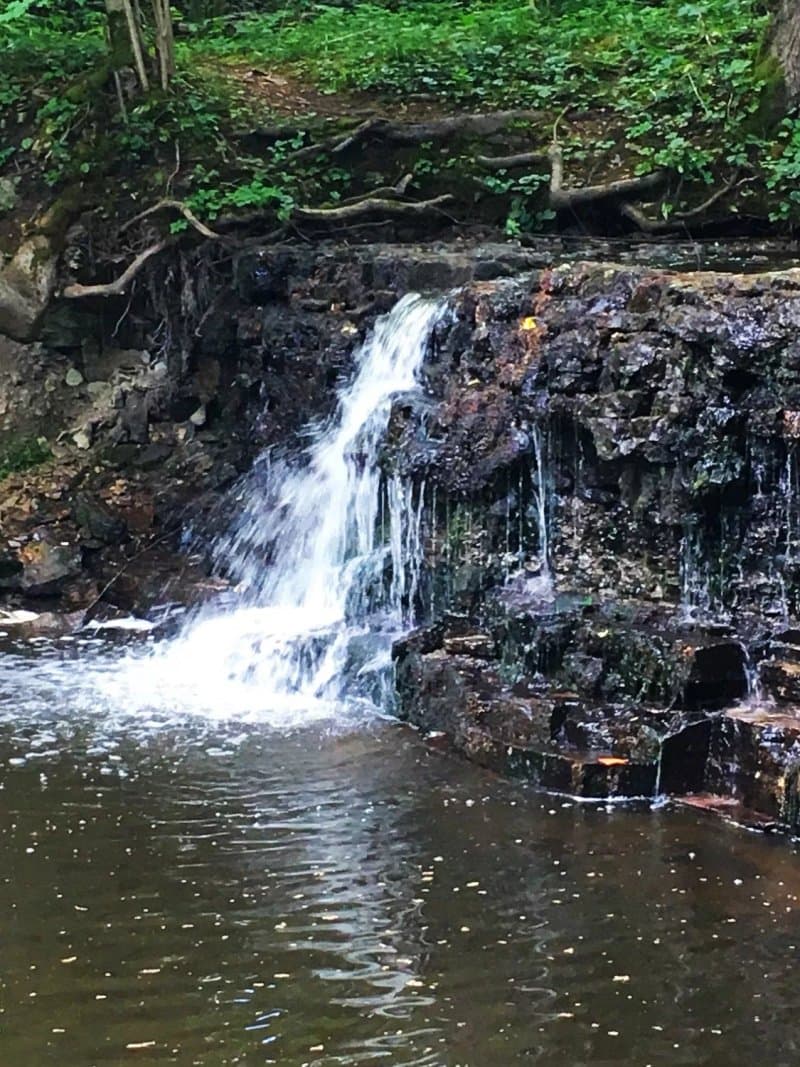 Īvande River's Waterfall