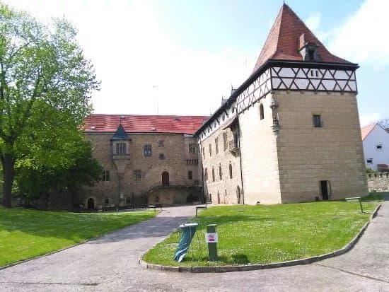Vodni Hrad Budyne a Jandovo Museum