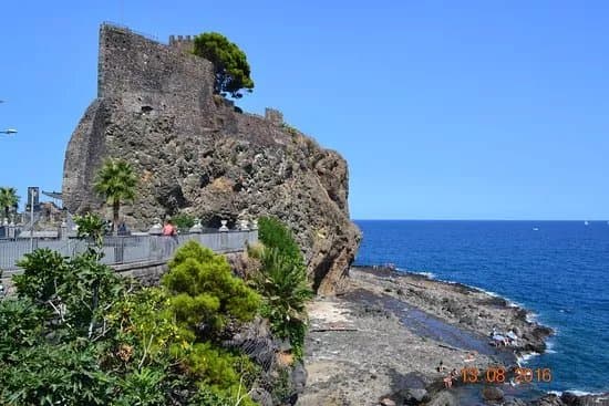 Castello Normanno - Museo Civico