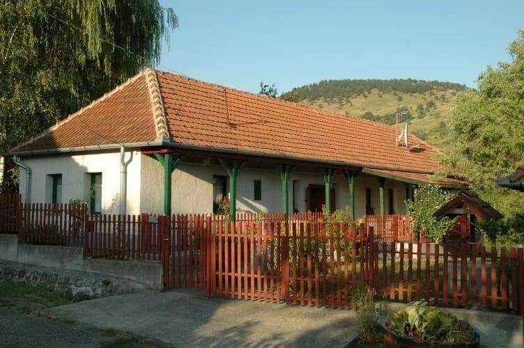 Guesthouse to the Jolly Zwingli