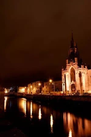 Holy Trinity Roman Catholic Church