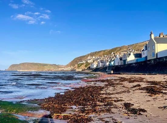 Gardenstown Beach