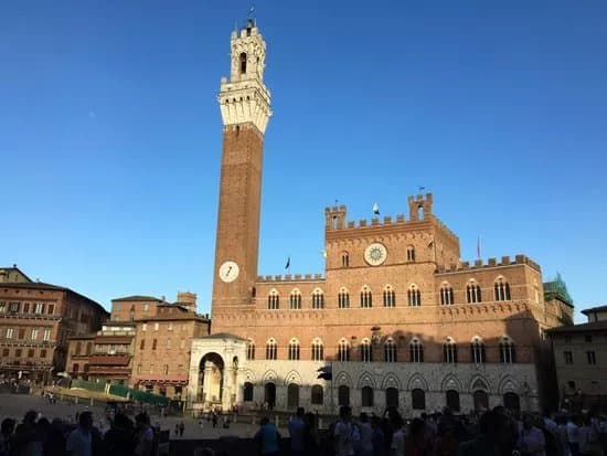 Palazzo Pubblico E Museo Civico