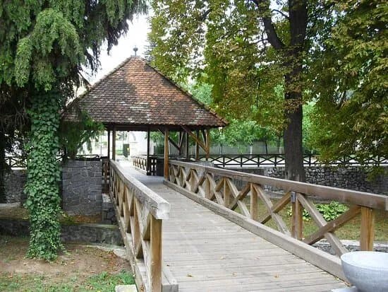 Oplotnica Park And Old Laundry