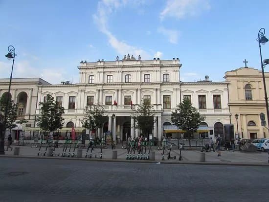 Kazanowski Palace (Palac Kazanowskich)