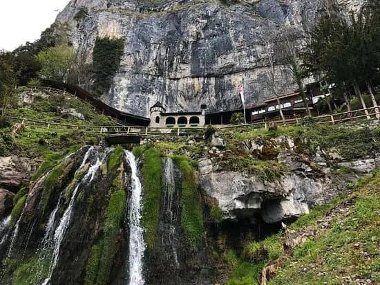 St. Beatus-Hohlen, Swiss Caves