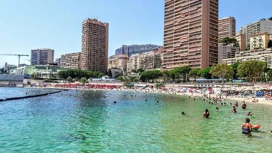 Larvotto Beach