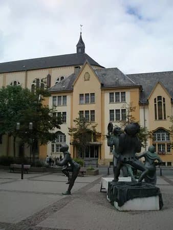 Sculptural Group "Acrobats"