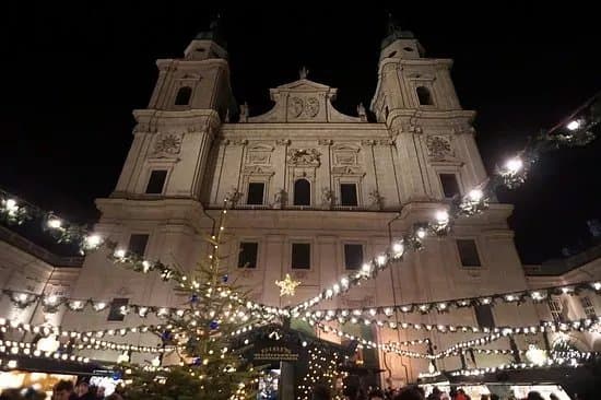 Domplatz Market