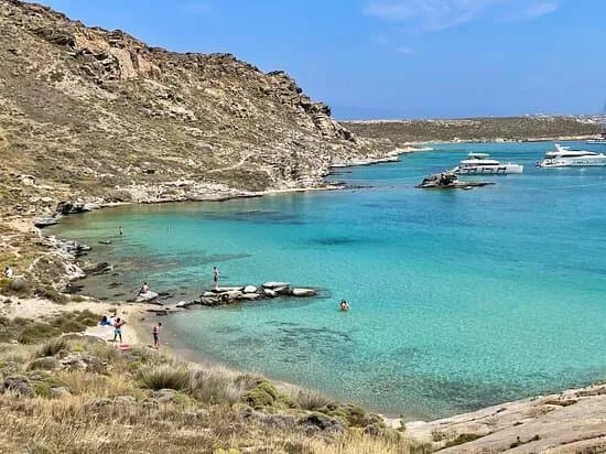 Perikopetra Beach
