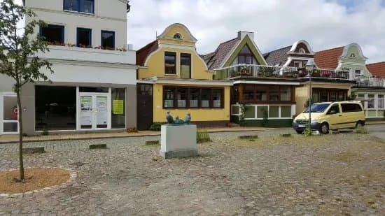 Skulptur "Drei Klaashahns"