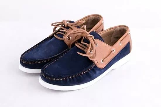 Shoe House Klasyczne Buty
