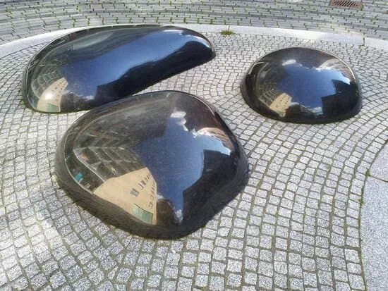 Oil Drops sculpture
