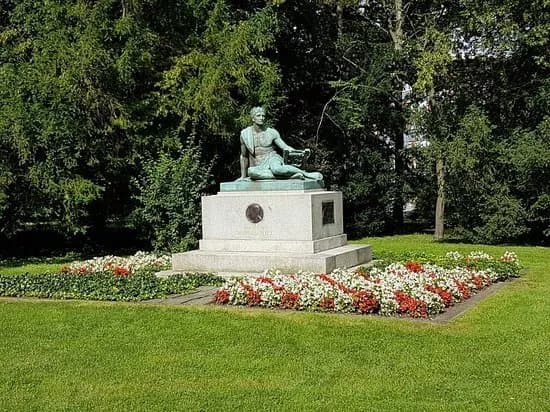 Denkmal fur Heinrich von Kleist