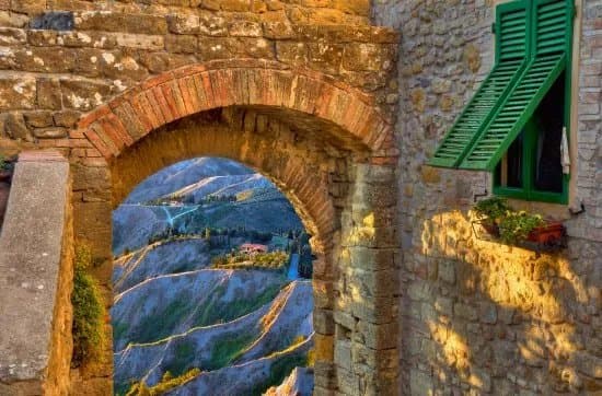 Tuscan Escapes