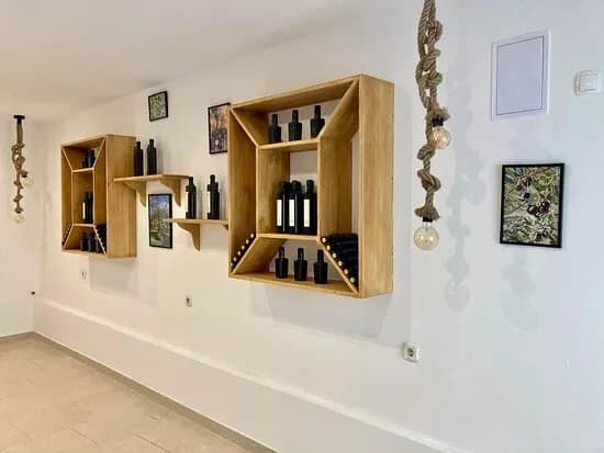 Wine Shop Justina