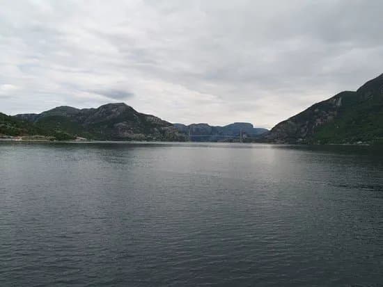 Tengesdal Lake