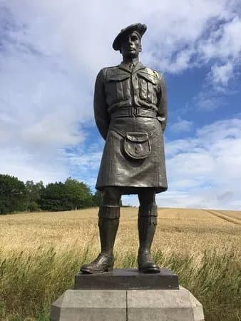 Dundee Black Watch WWII War Memorial
