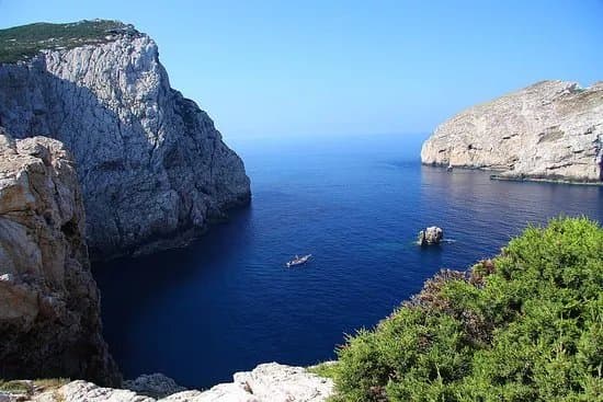 Capo Caccia Vertical Cliffs
