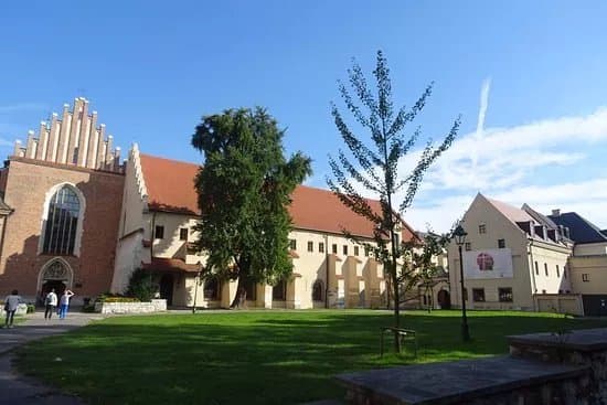 Bazylika i Klasztor Franciszkanow