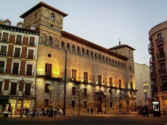 Palacio de los Condes de Morata o de los Luna